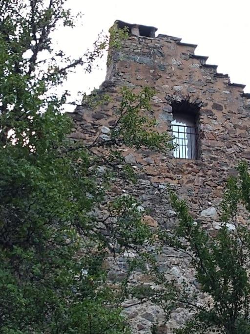 Chambre Ou Gite Dans Une Maison De Montagne - De Suzon A Zelie Entraigues  エクステリア 写真