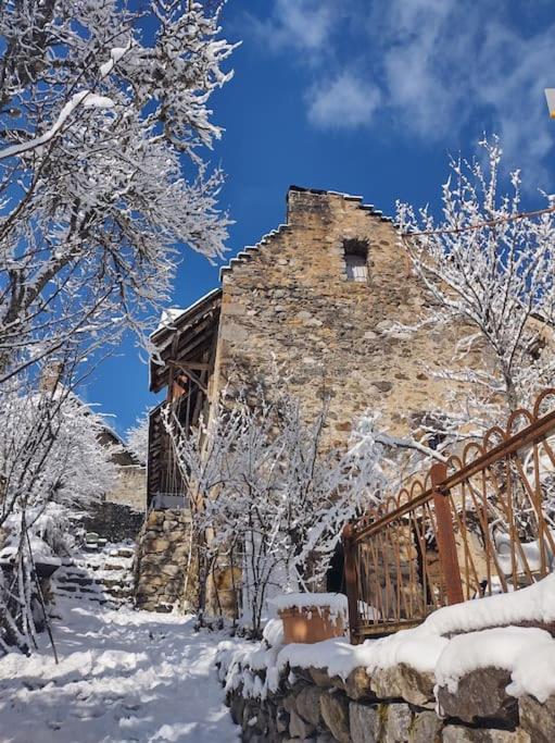 Chambre Ou Gite Dans Une Maison De Montagne - De Suzon A Zelie Entraigues  エクステリア 写真